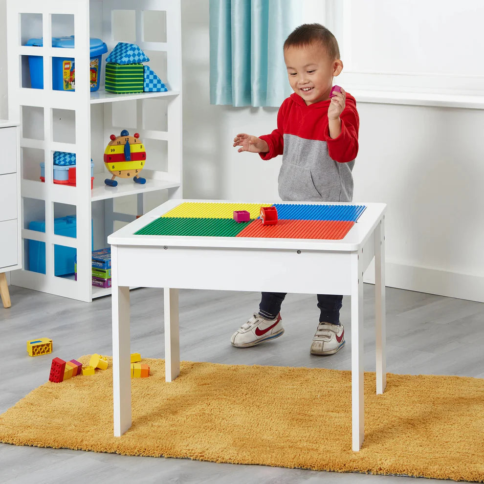 Gyerek asztal 2 székkel, kétoldalas LEGO®-kompatibilis asztallappal és tárolóval – fehér/szürke