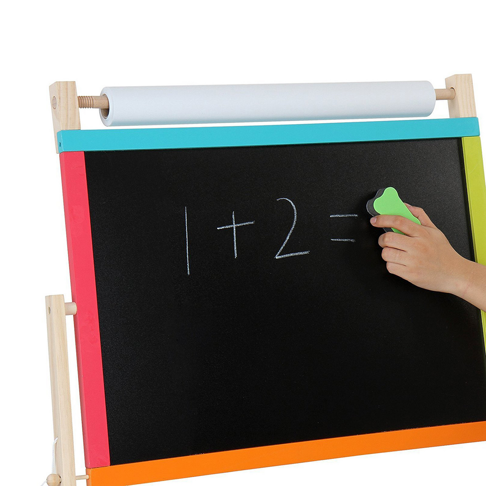 Gyerekeknek készült fa tábla számokkal és betűkkel