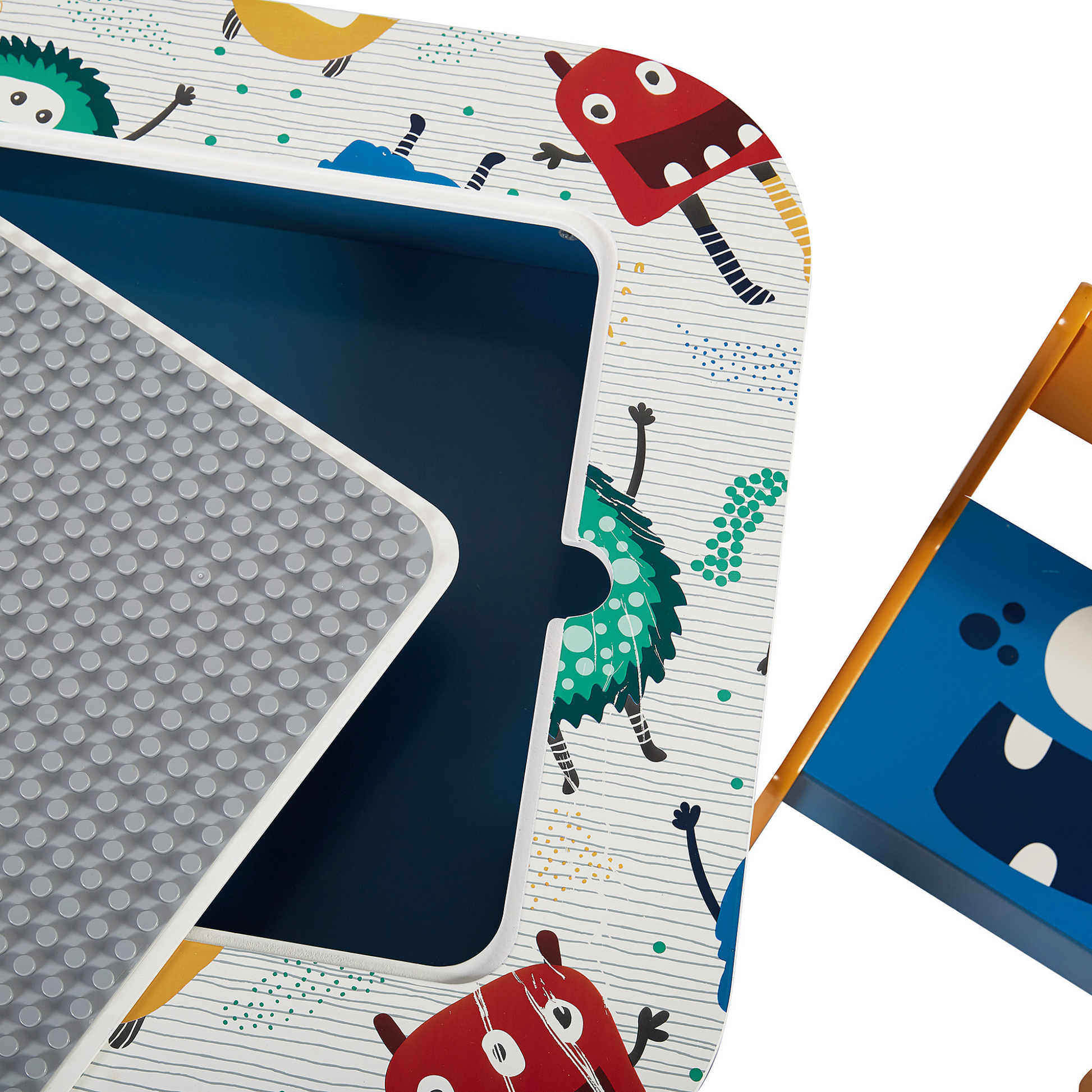 Gyerekasztal belső tárolórekesszel és két székkel – Szörnyecskék változat