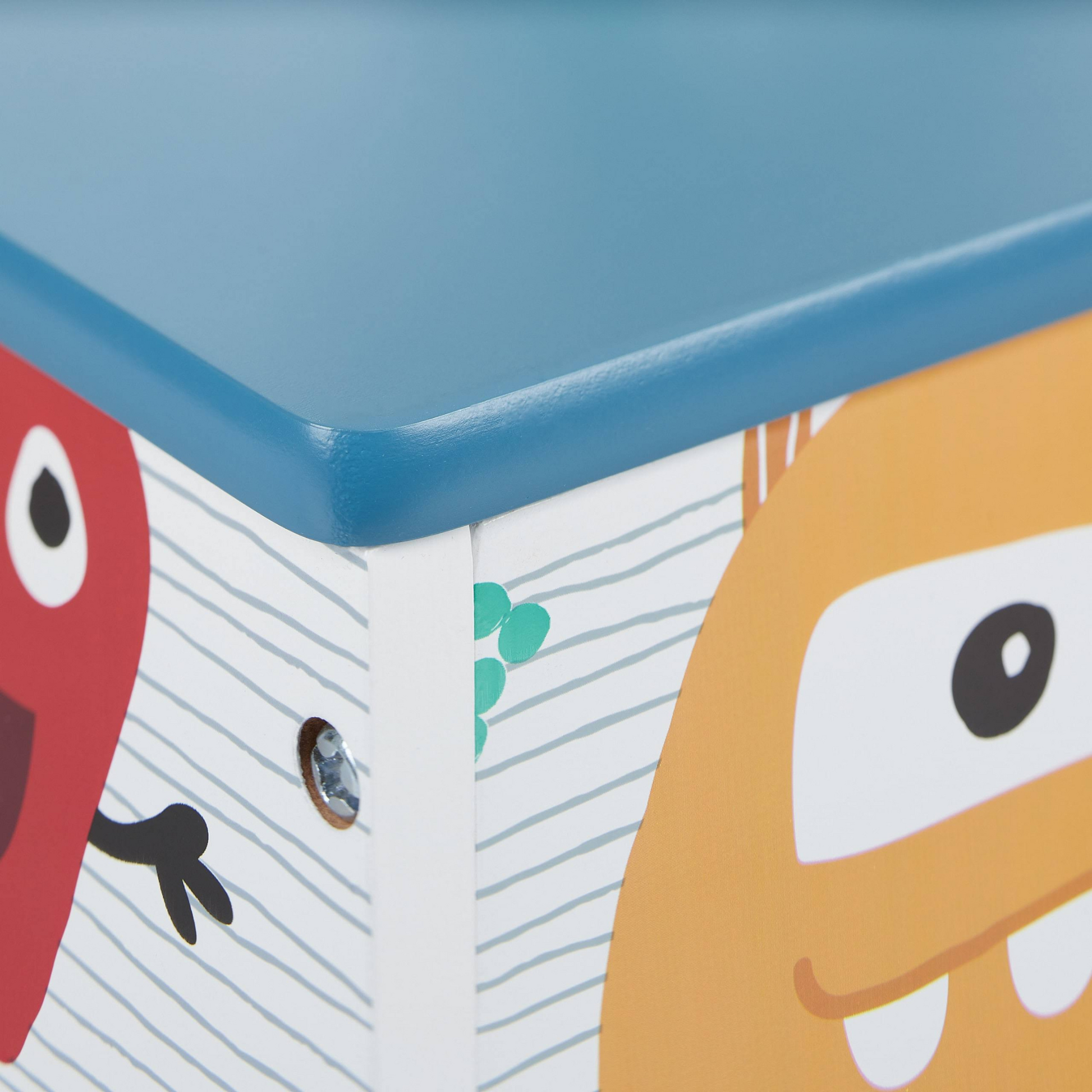 Multifunkciós gyerek fellépő szék ülőkével és tárolóval